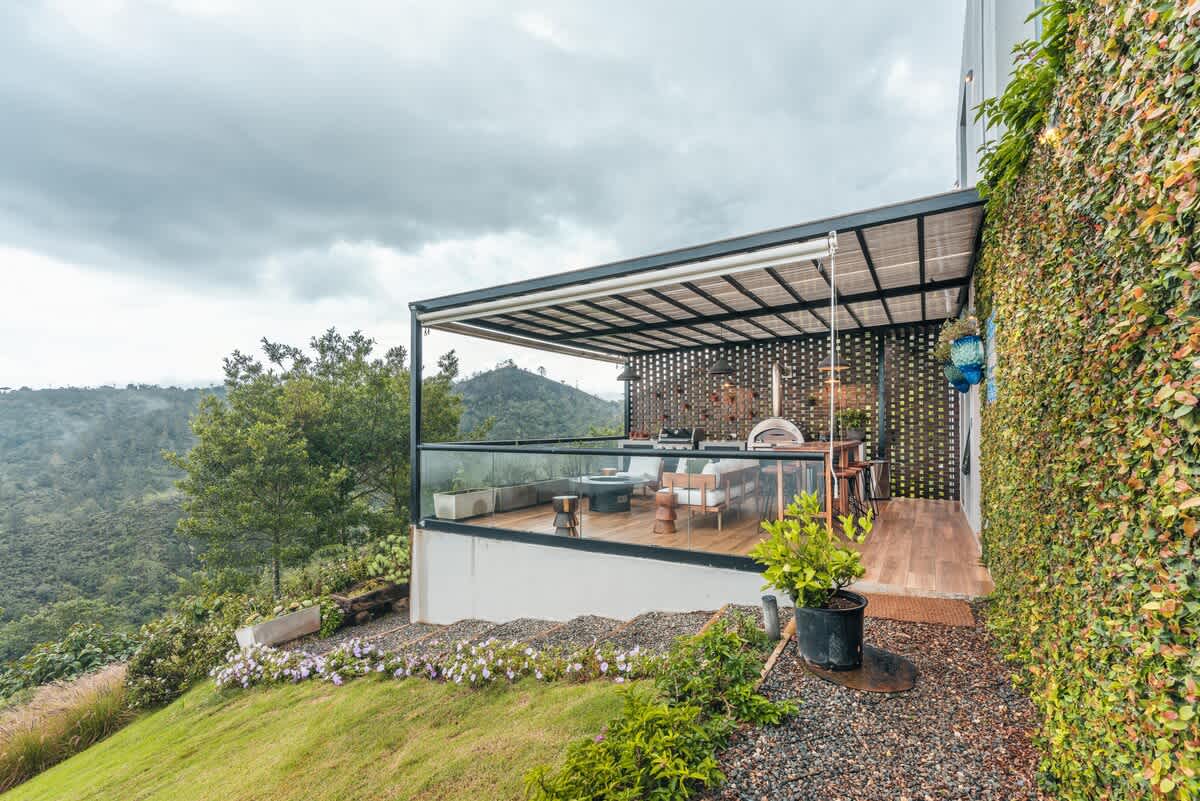 6944440d914dba2e072f7b41