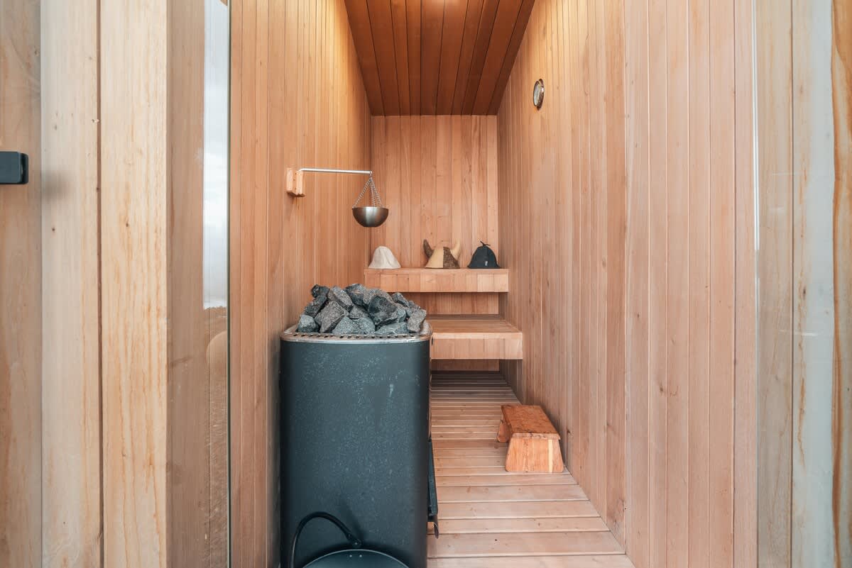 6944440d914dba2e072f7b4c