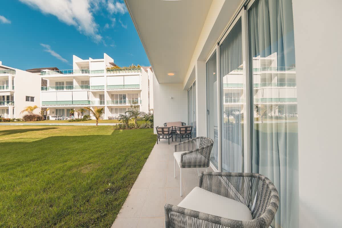 694aff3198ade2a2e859fb2c