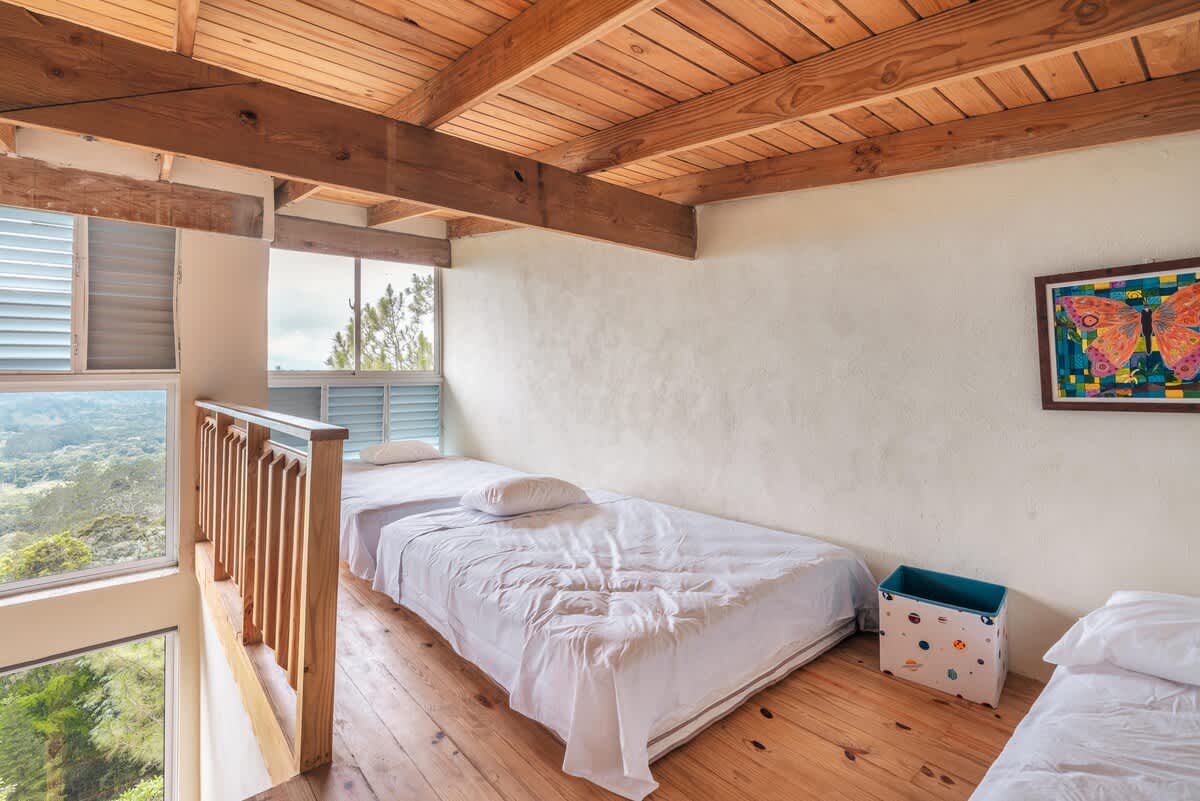 6944443bfcb6fe3e7c3fbd81