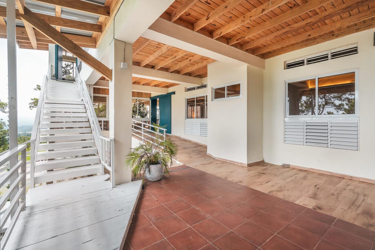 69444446fcb6fe3e7c3fbe6c