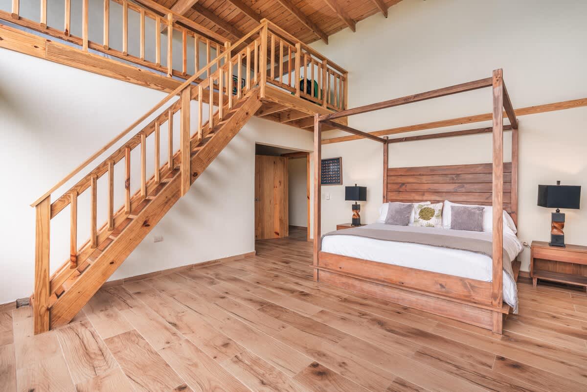 6944443cfcb6fe3e7c3fbd8e