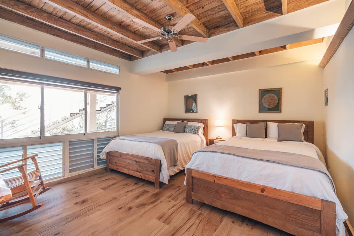 6944443efcb6fe3e7c3fbdad