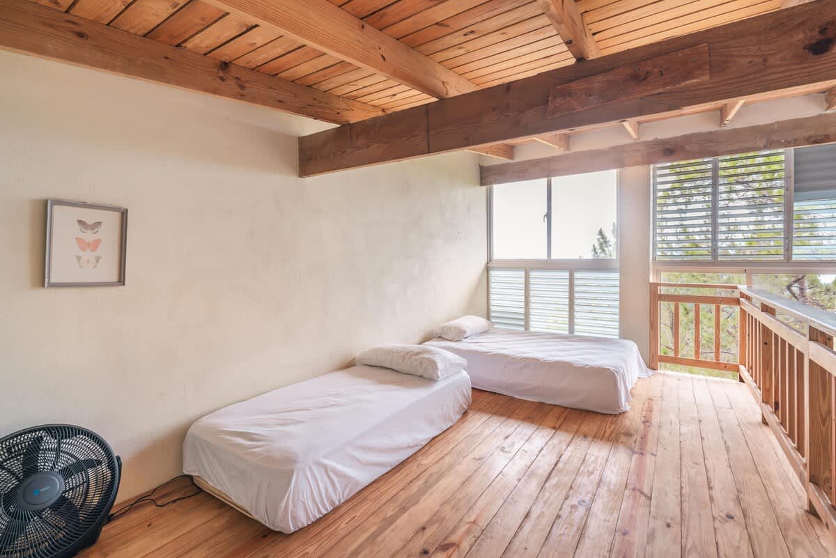 6944443cfcb6fe3e7c3fbd93