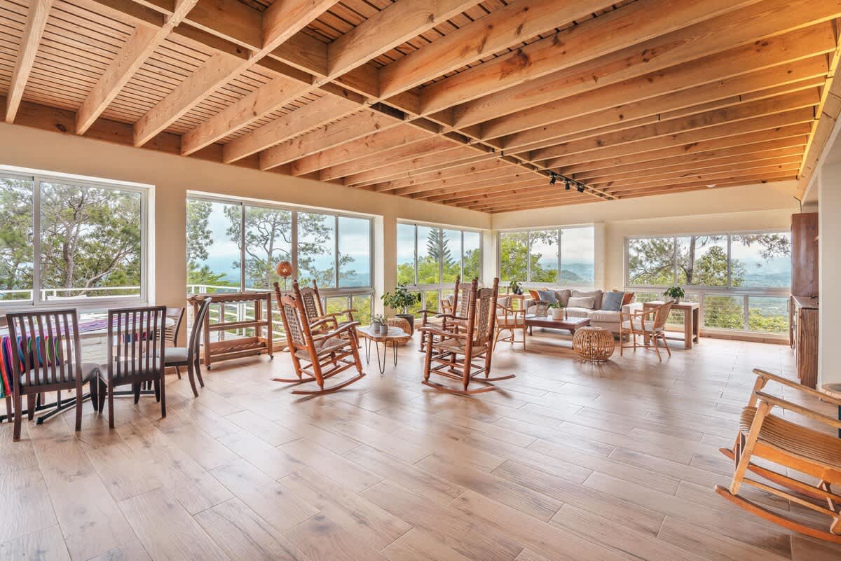 6944443ffcb6fe3e7c3fbde2