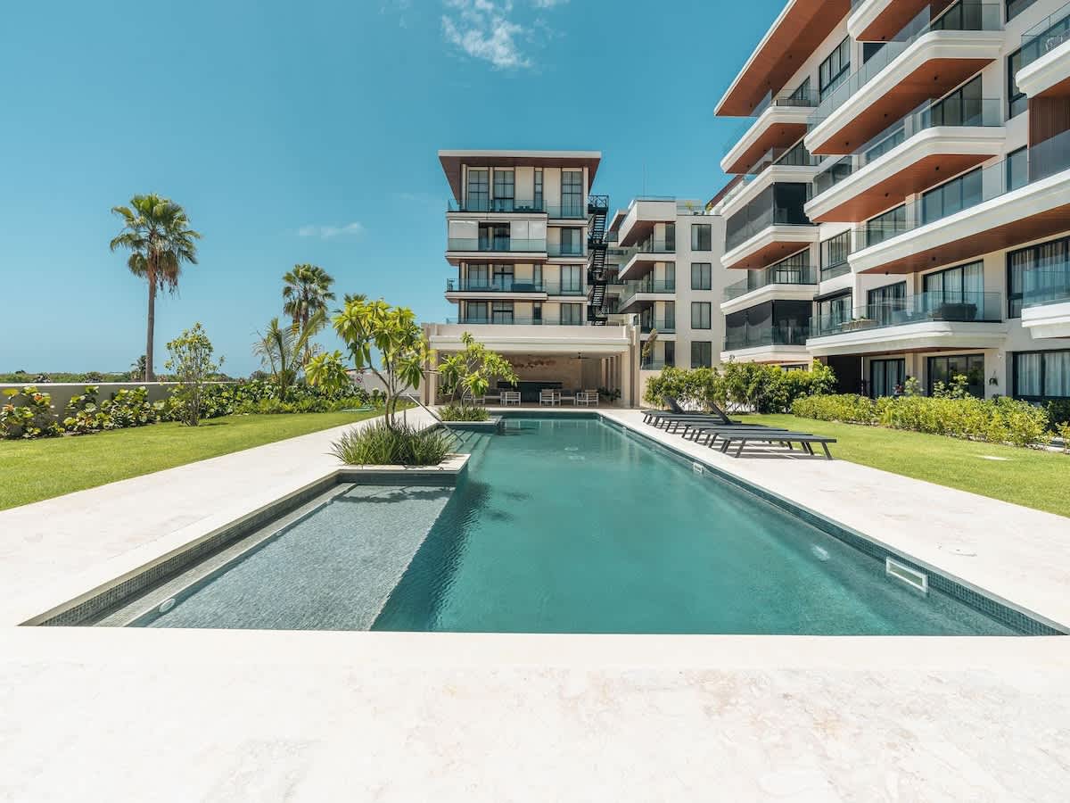 6944448b914dba2e072f808d