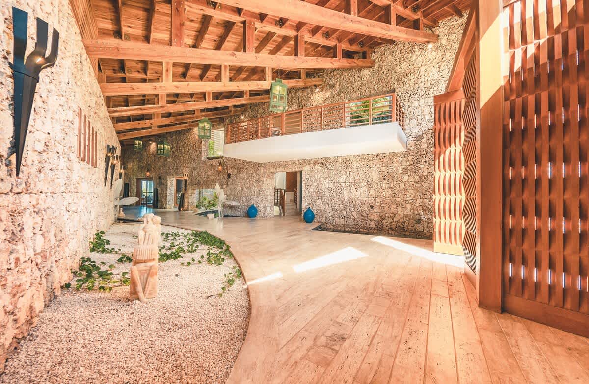 6944431b914dba2e072f7236