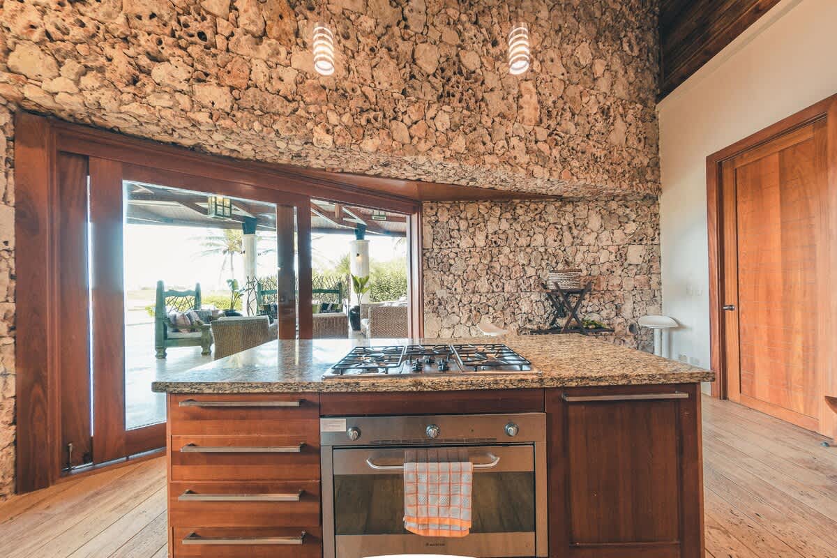 6944431b914dba2e072f7230