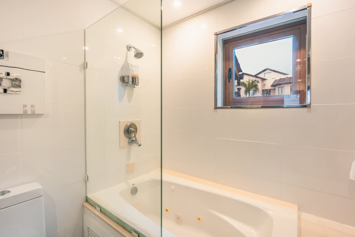 6952bb6998ade2a2e86d2c4b