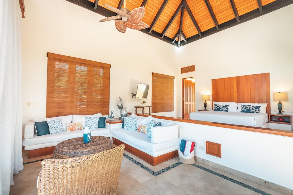 6945c09ffcb6fe3e7c4434e4