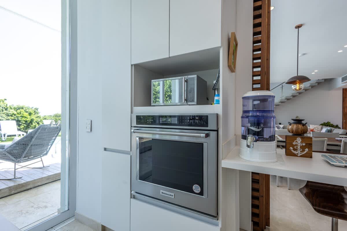 694aff139ffb66b812e20bc8