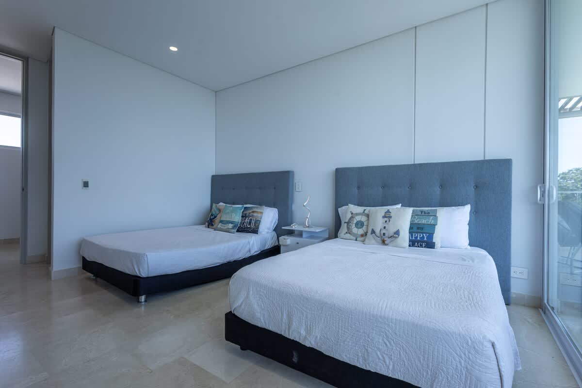 694aff169ffb66b812e20c22