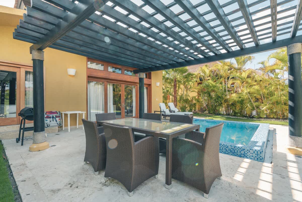 6944437e914dba2e072f7722