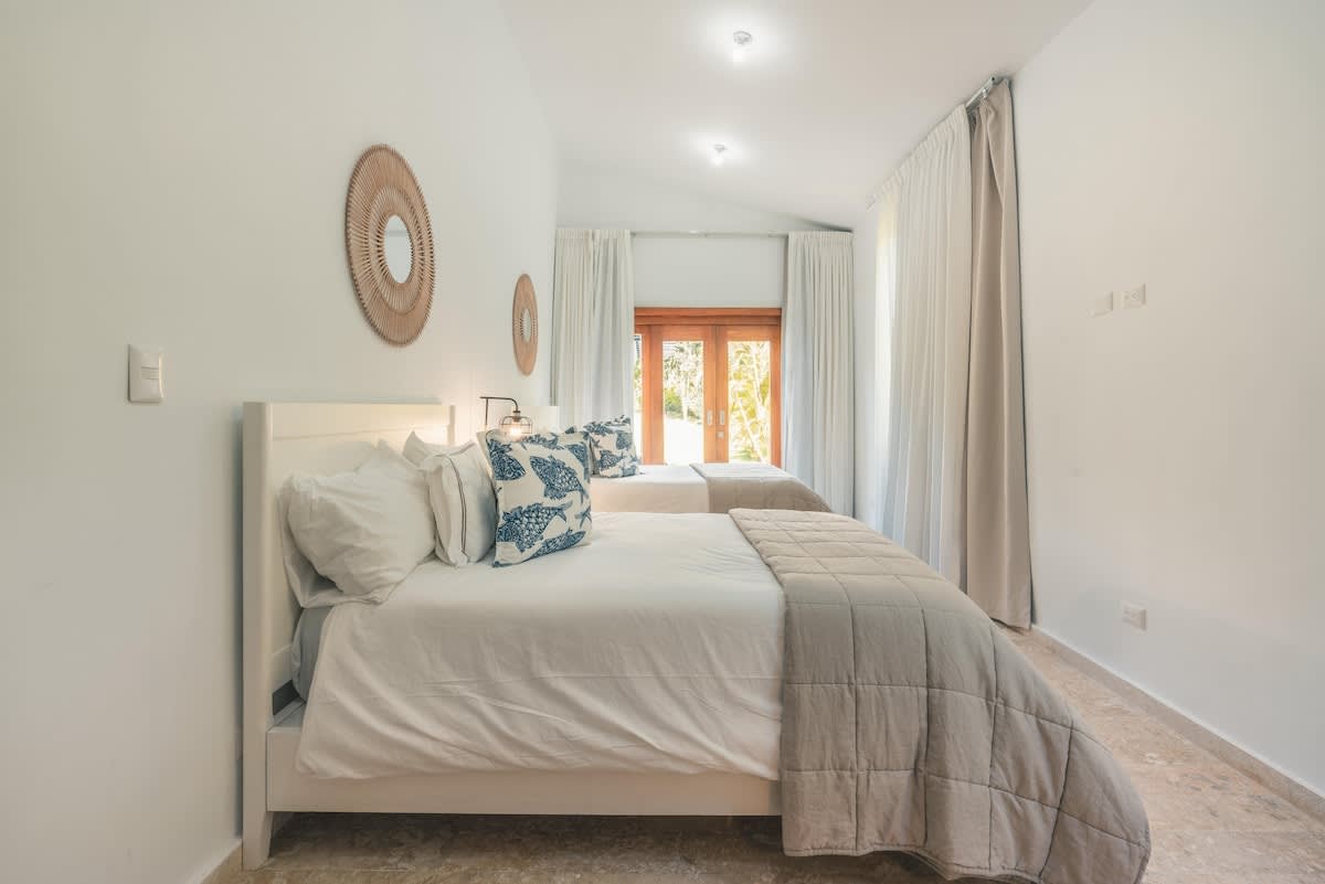 69444379914dba2e072f76c3