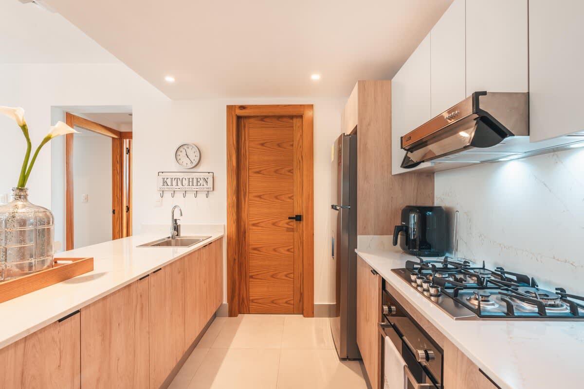 6944443a914dba2e072f7cfb