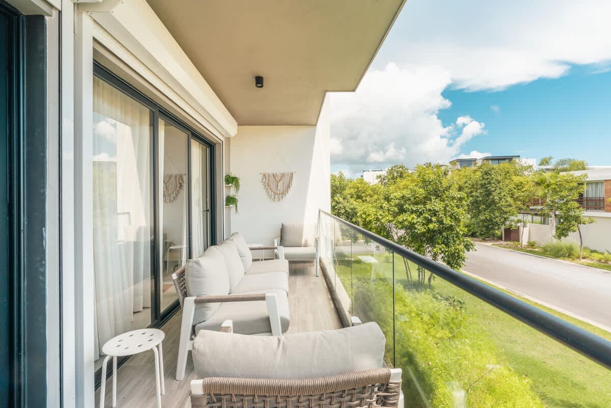 6944443b914dba2e072f7d03