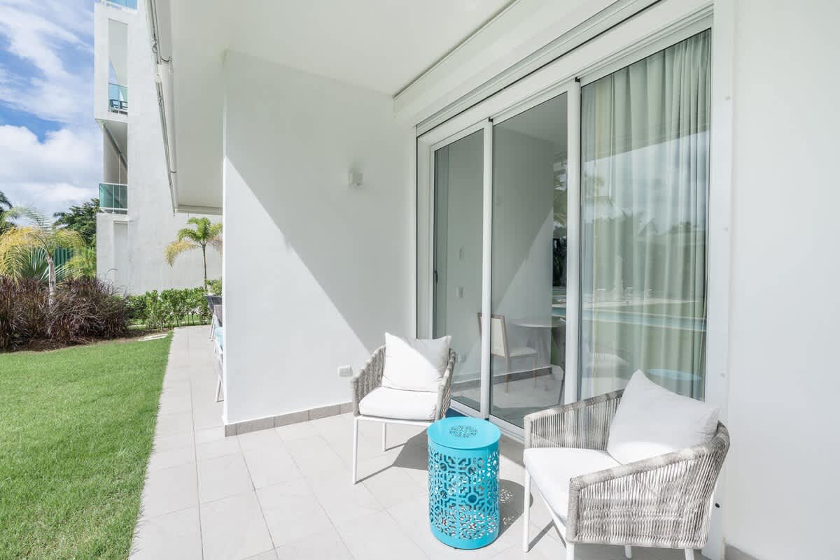 694aff3b98ade2a2e859fb9e