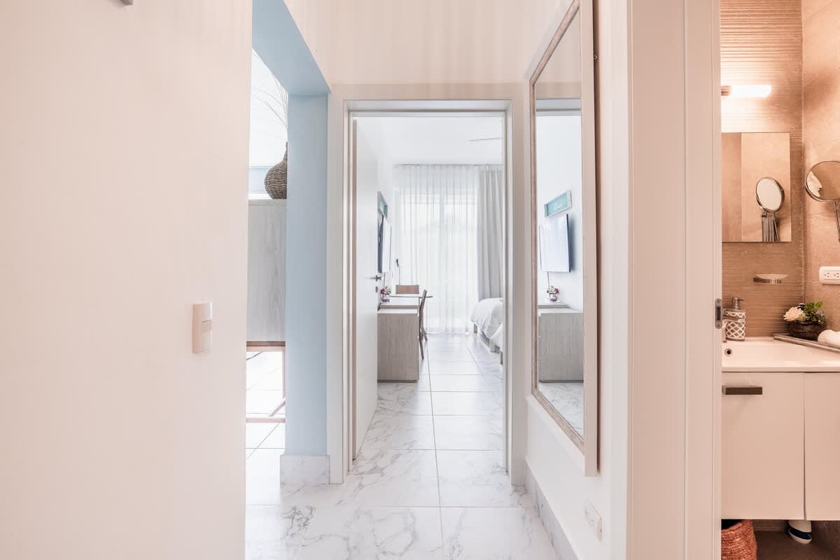 694aff3998ade2a2e859fb6c