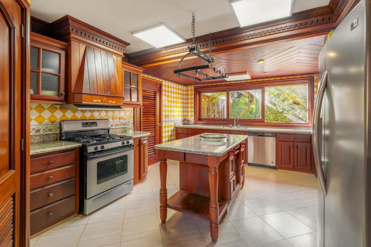 69444452fcb6fe3e7c3fbf82