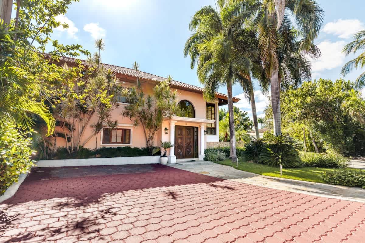 69444453fcb6fe3e7c3fbfae