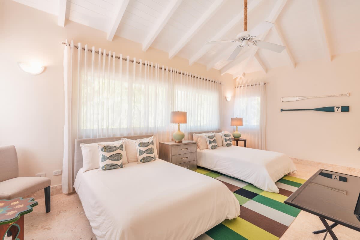 6944441dfcb6fe3e7c3fbb67