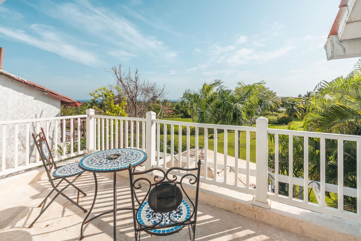 6944441bfcb6fe3e7c3fbb43