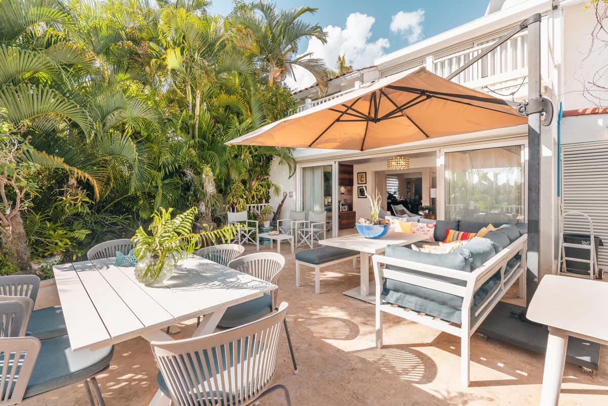 6944441bfcb6fe3e7c3fbb48