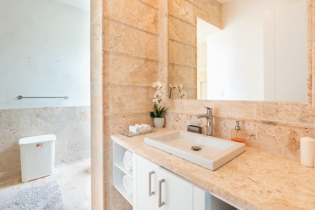 6952bede9ffb66b812f543b4