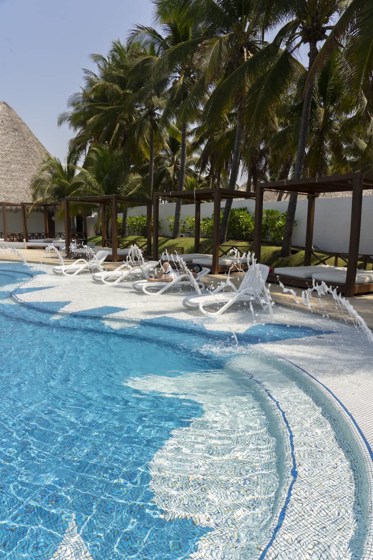 694aec1098ade2a2e859c6f6