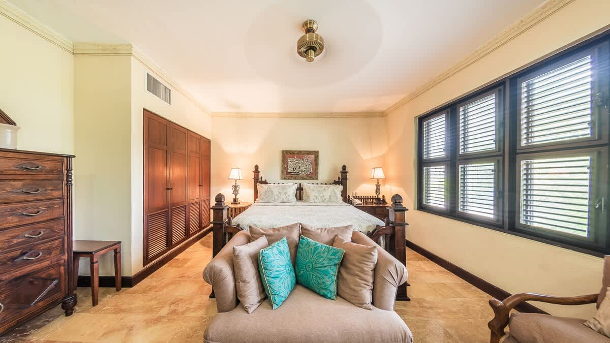 6944435a914dba2e072f74c9