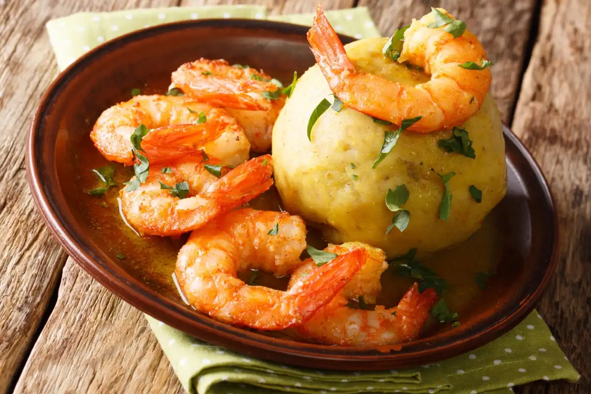 Read more about the article Traditional Dominican Republic food: a luxury culinary experience